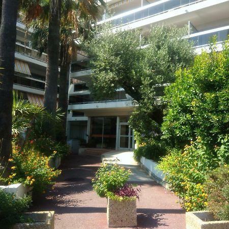Mas De Tanit Corinthe Apartment Жуан-Ле-Пин Екстериор снимка